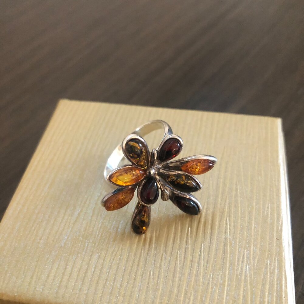 Sterling Silver Ring with Multi Amber Stones - Picture 2 of 12